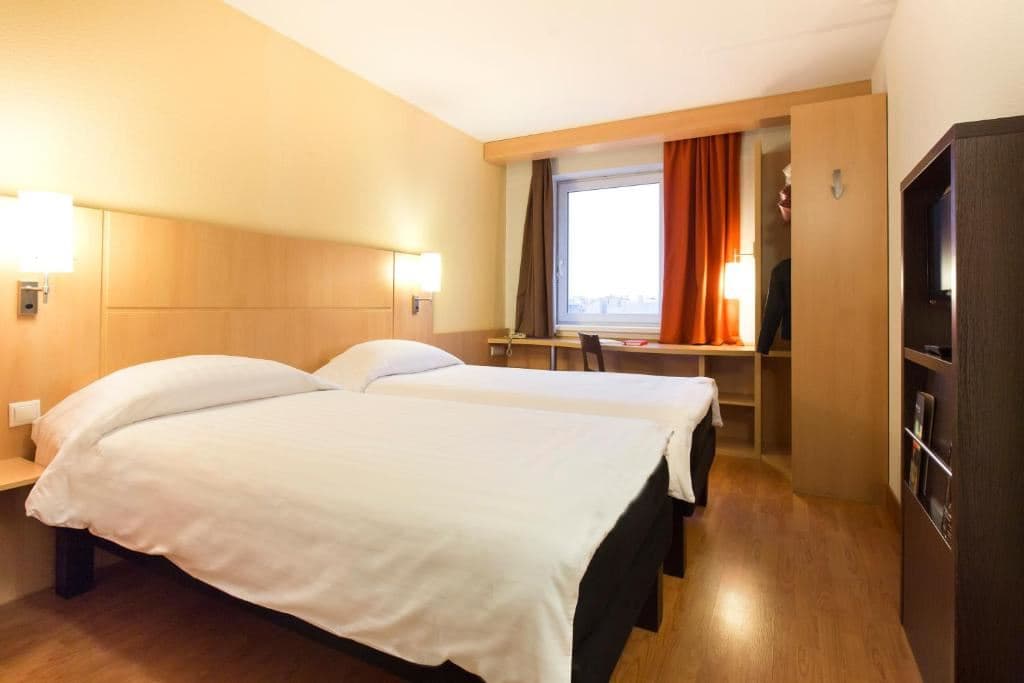 rooms-2bed-standard