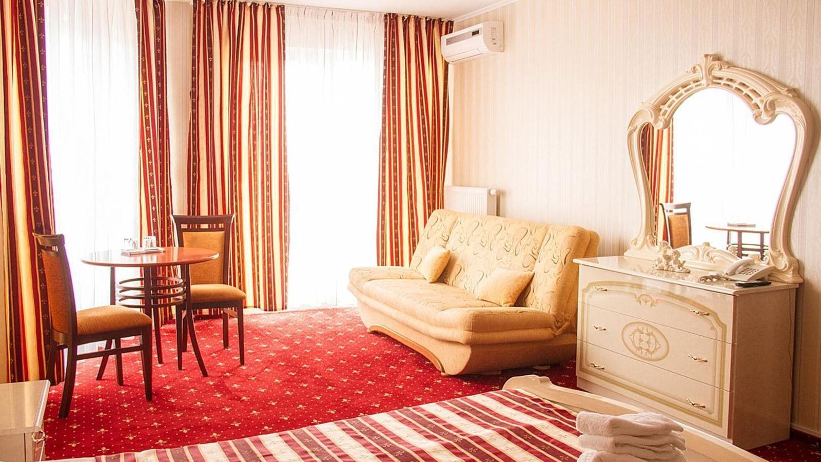 rooms-suite