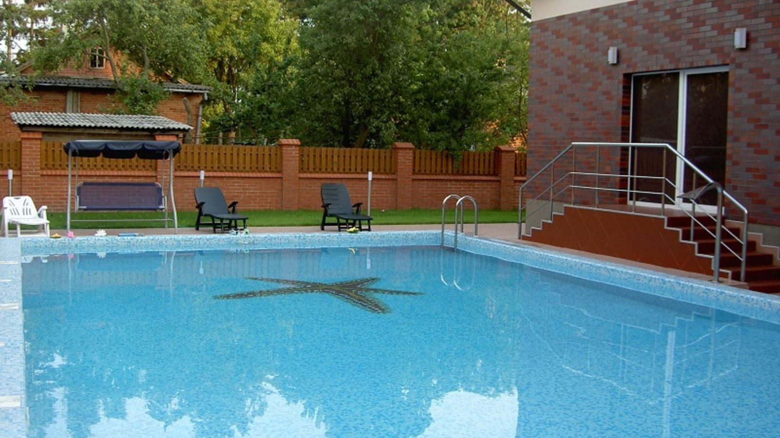 pools-outdoor-childrens-pool