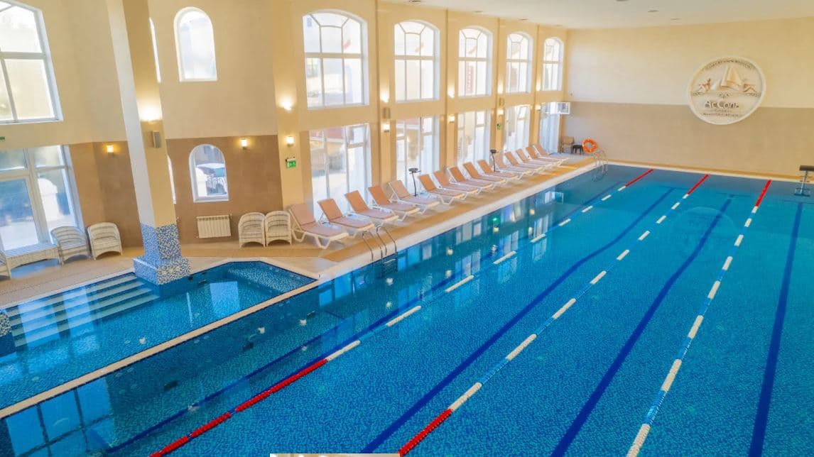 pools-indoor-pool