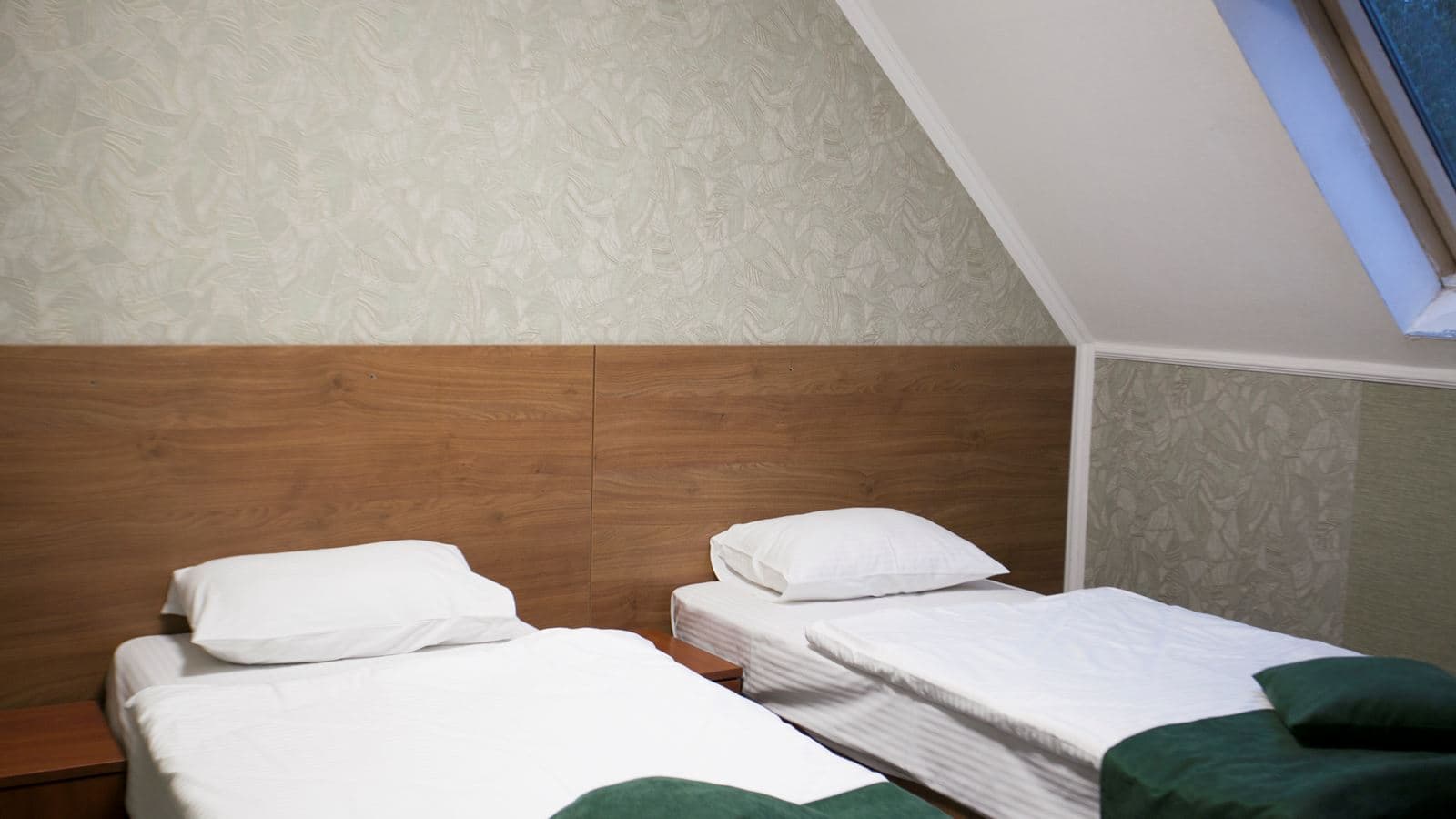rooms-4-mest-2-room-mansarda