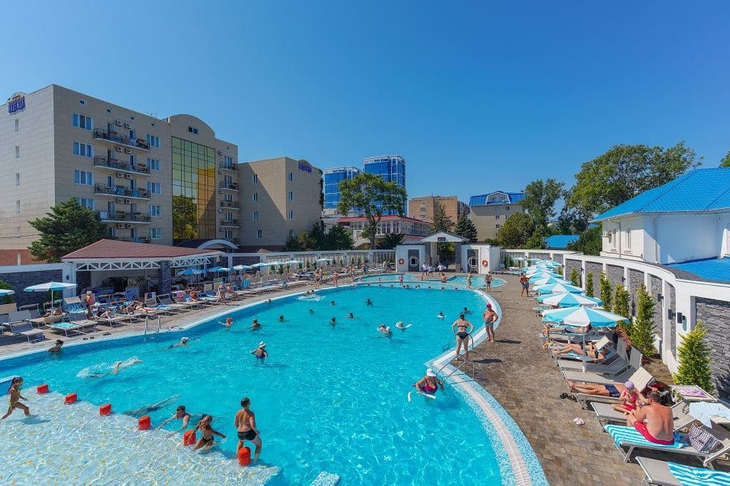 pools-outdoor-pool