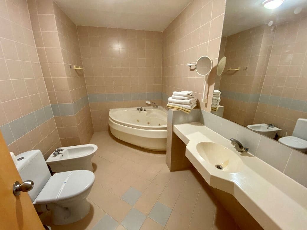 rooms-luxury-room