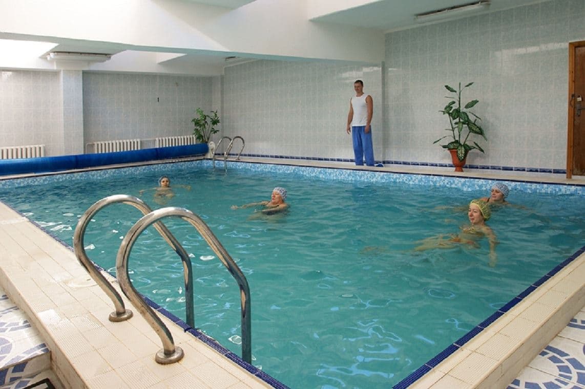 pools-indoor-pool