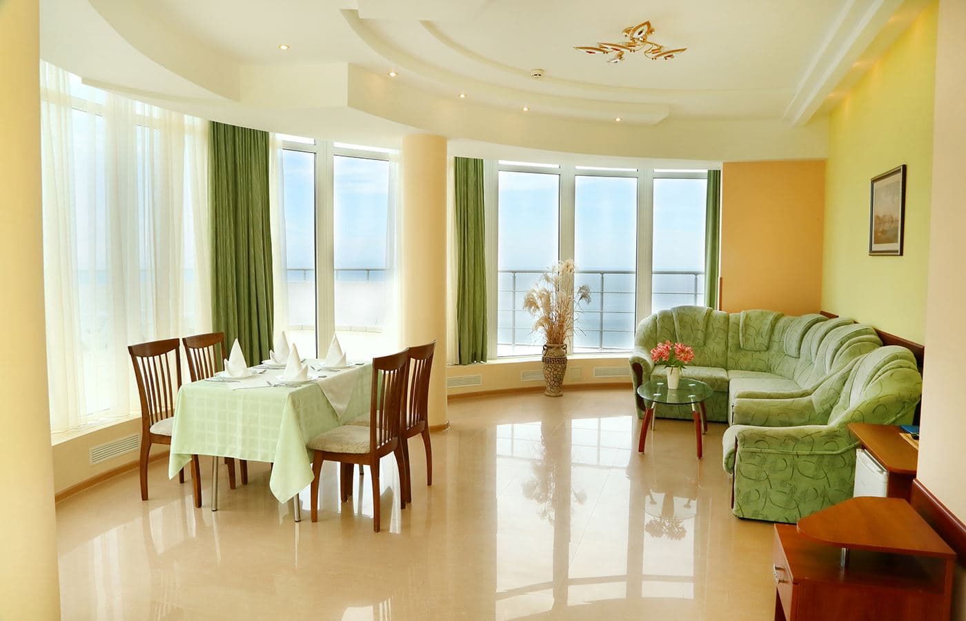 rooms-apartment-2-bedrooms