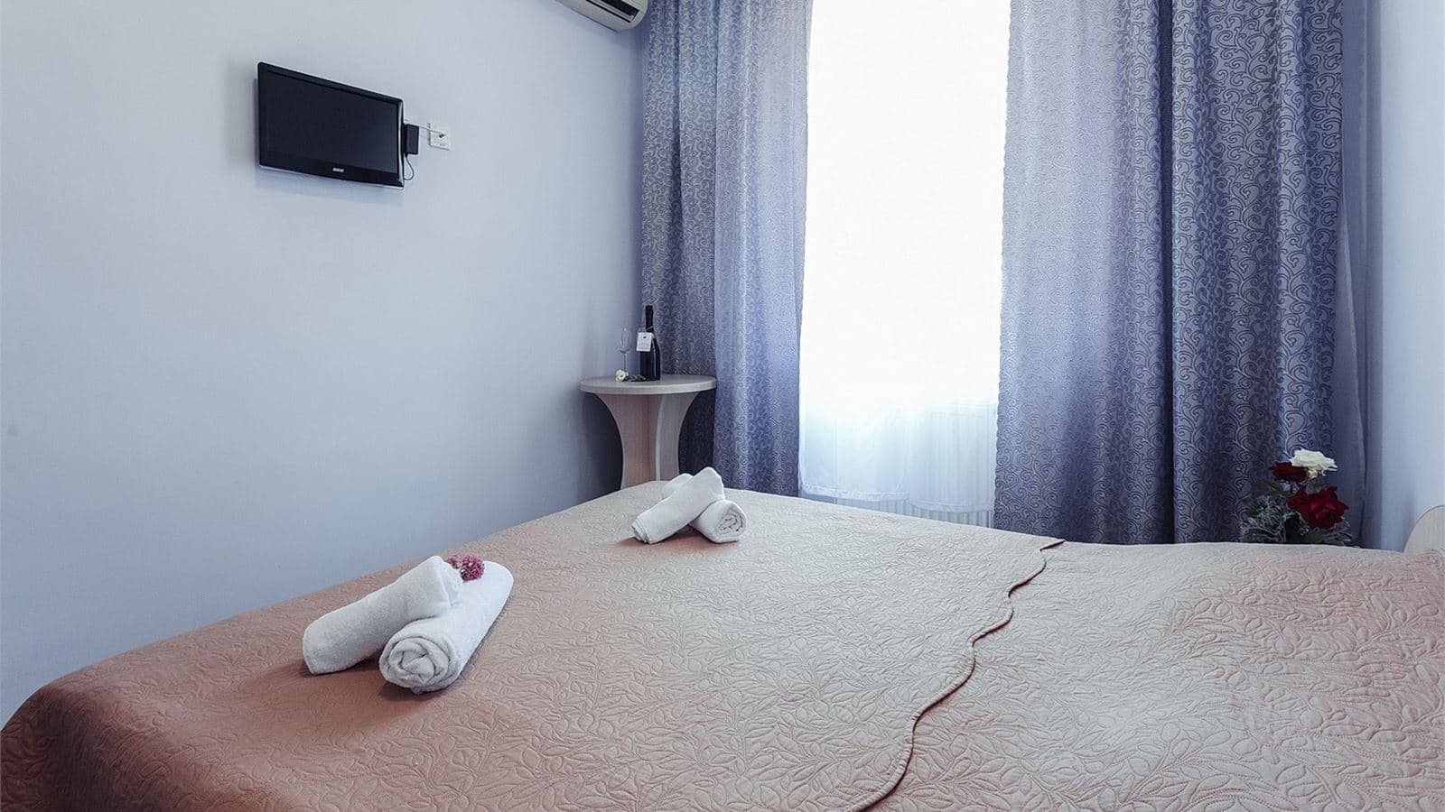 rooms-standard-room