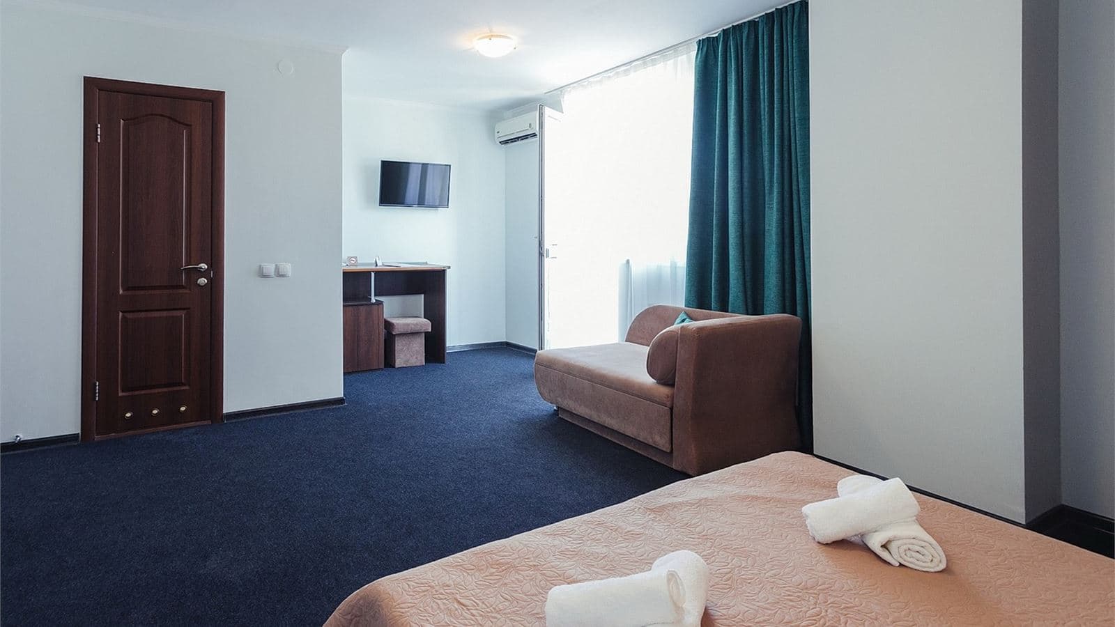 rooms-room-superior