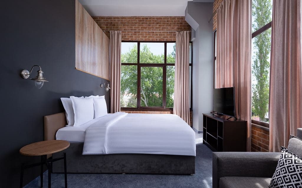rooms-джуниор-сьют-с-террасой-и-видом-на-море