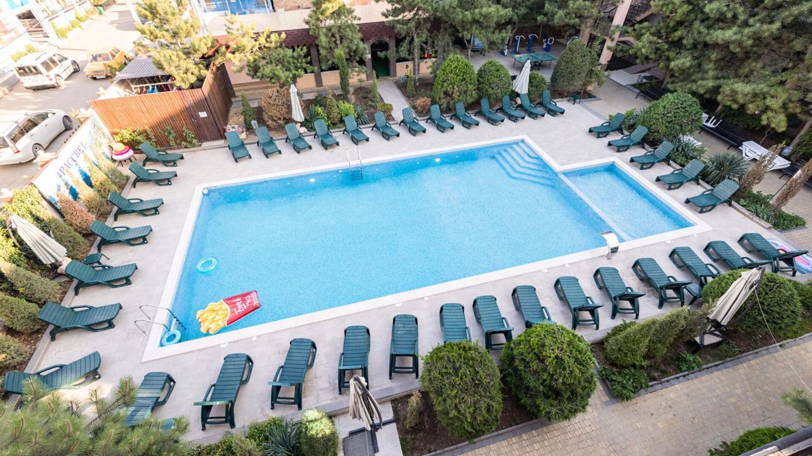 pools-outdoor-pool