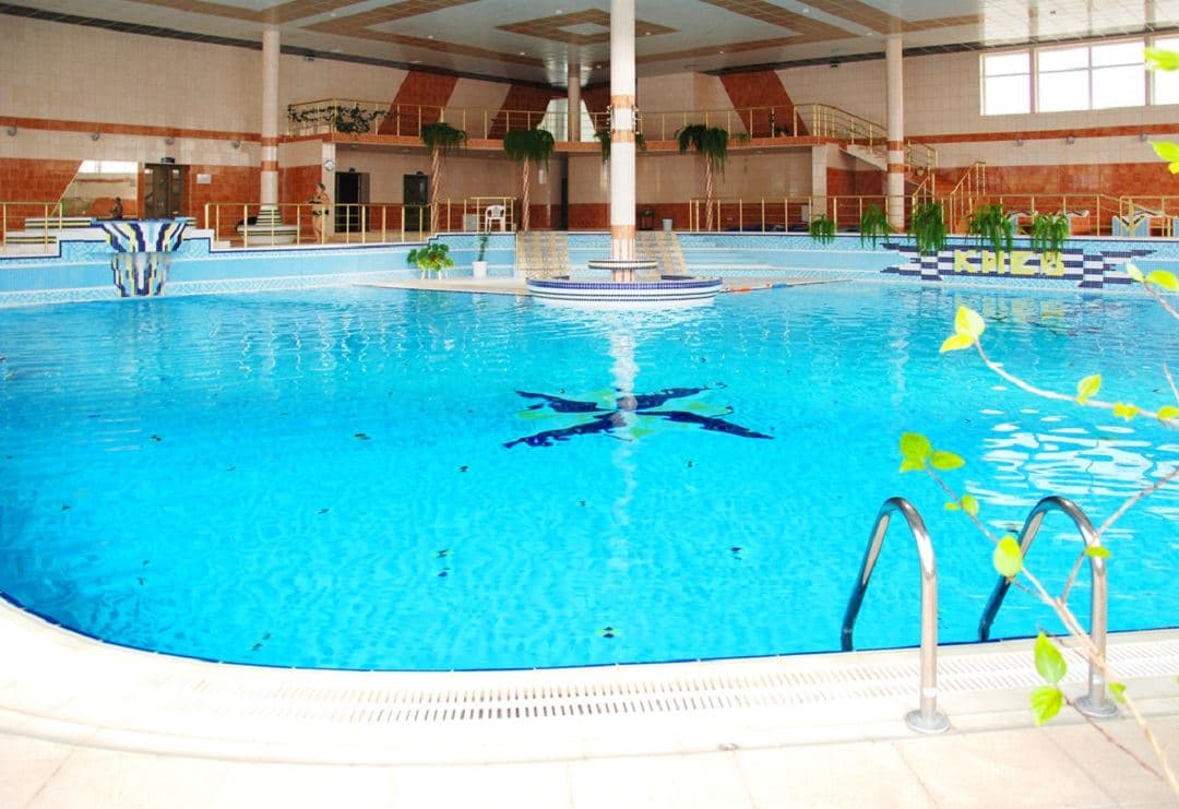 pools-indoor-pool