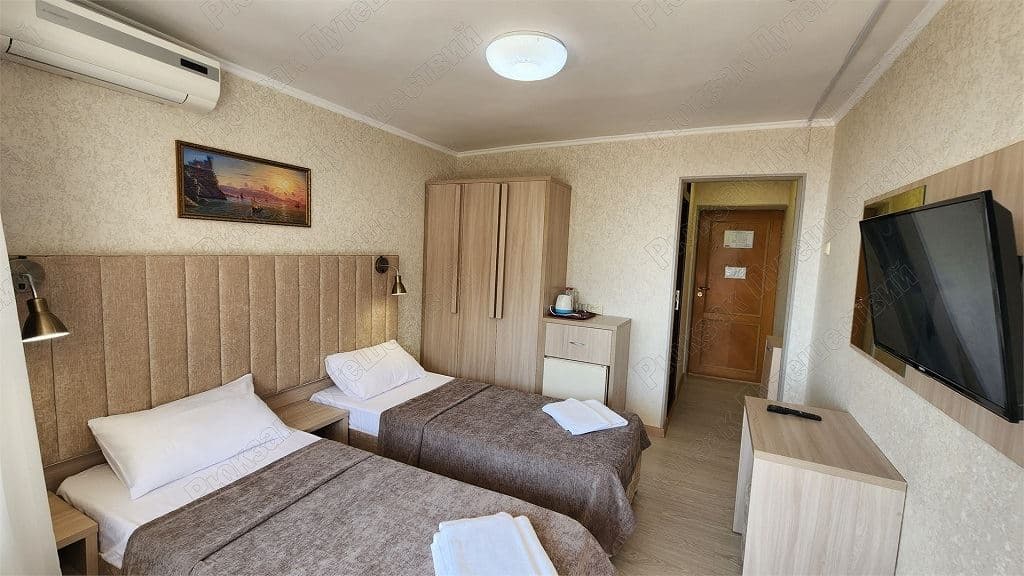 rooms-room-standart-tupea