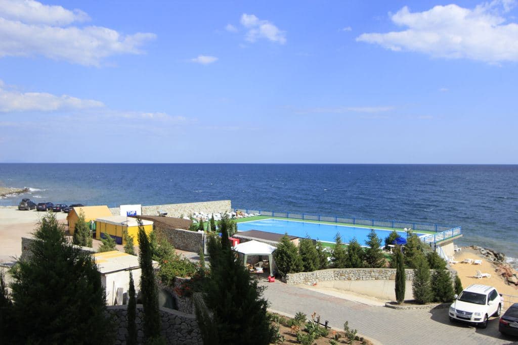 pools-outdoor-pool