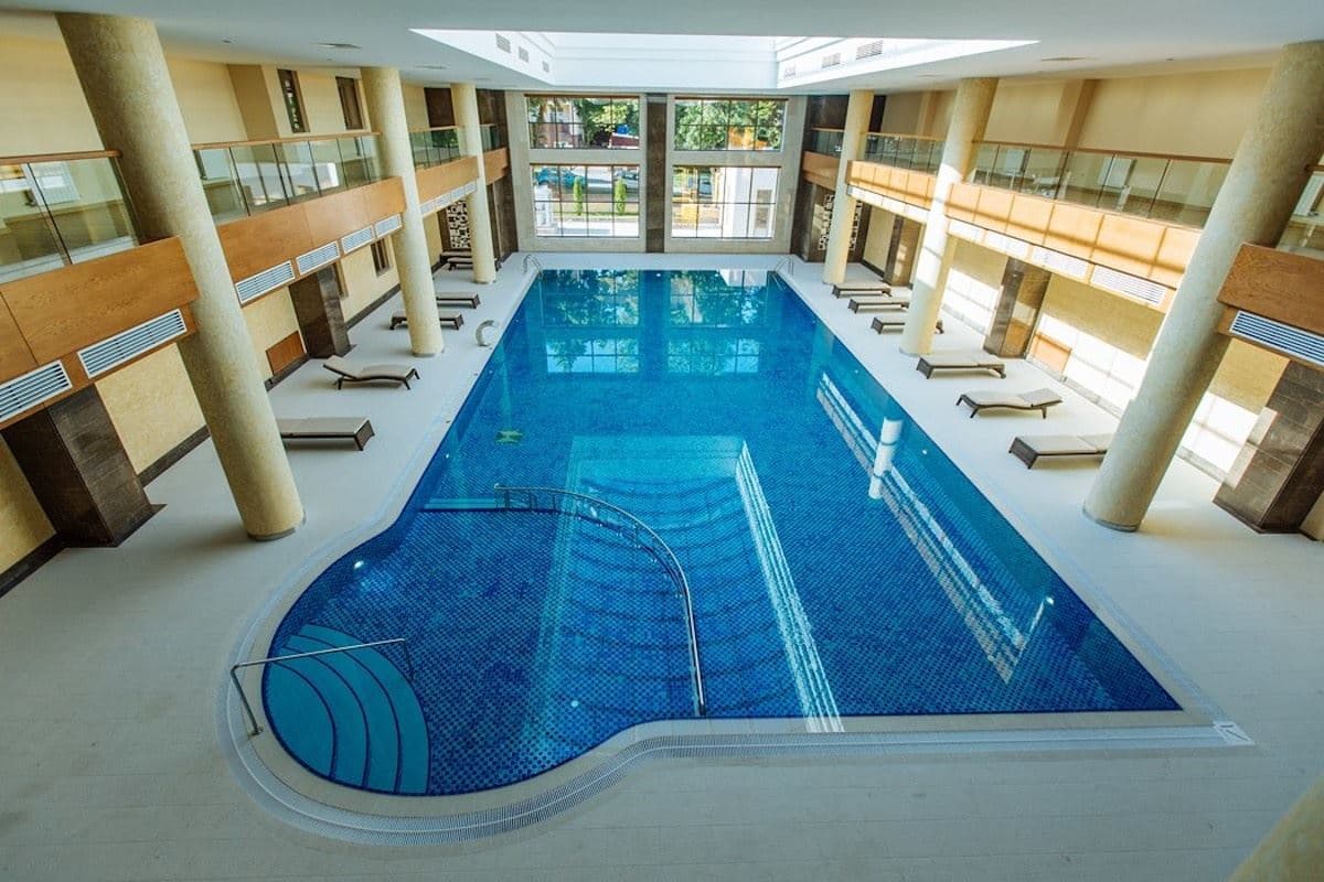 pools-indoor-pool