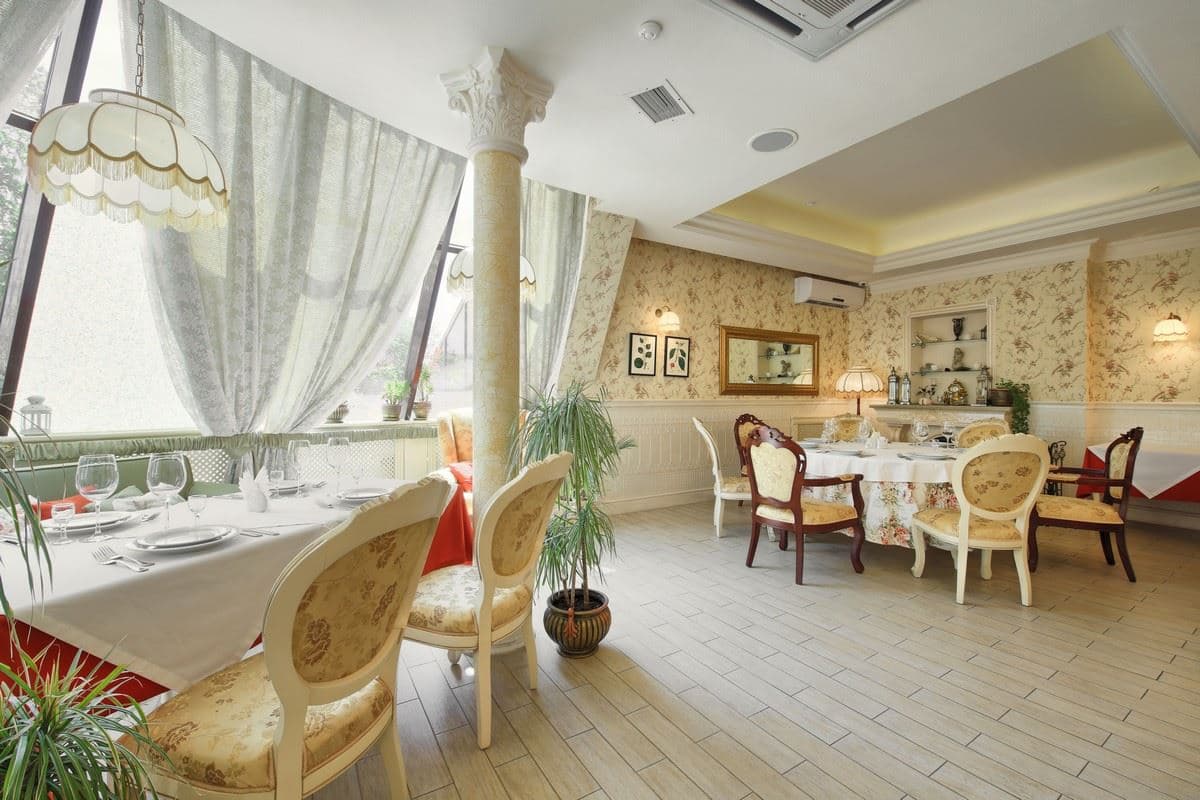 restaurants-restoran-oranzhereya