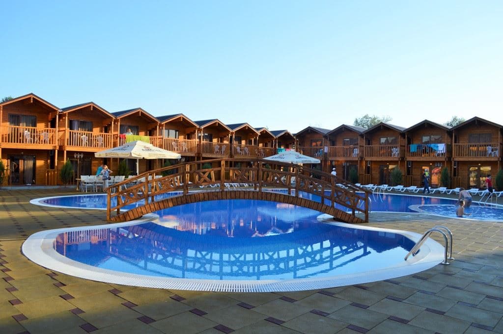 pools-outdoor-pool