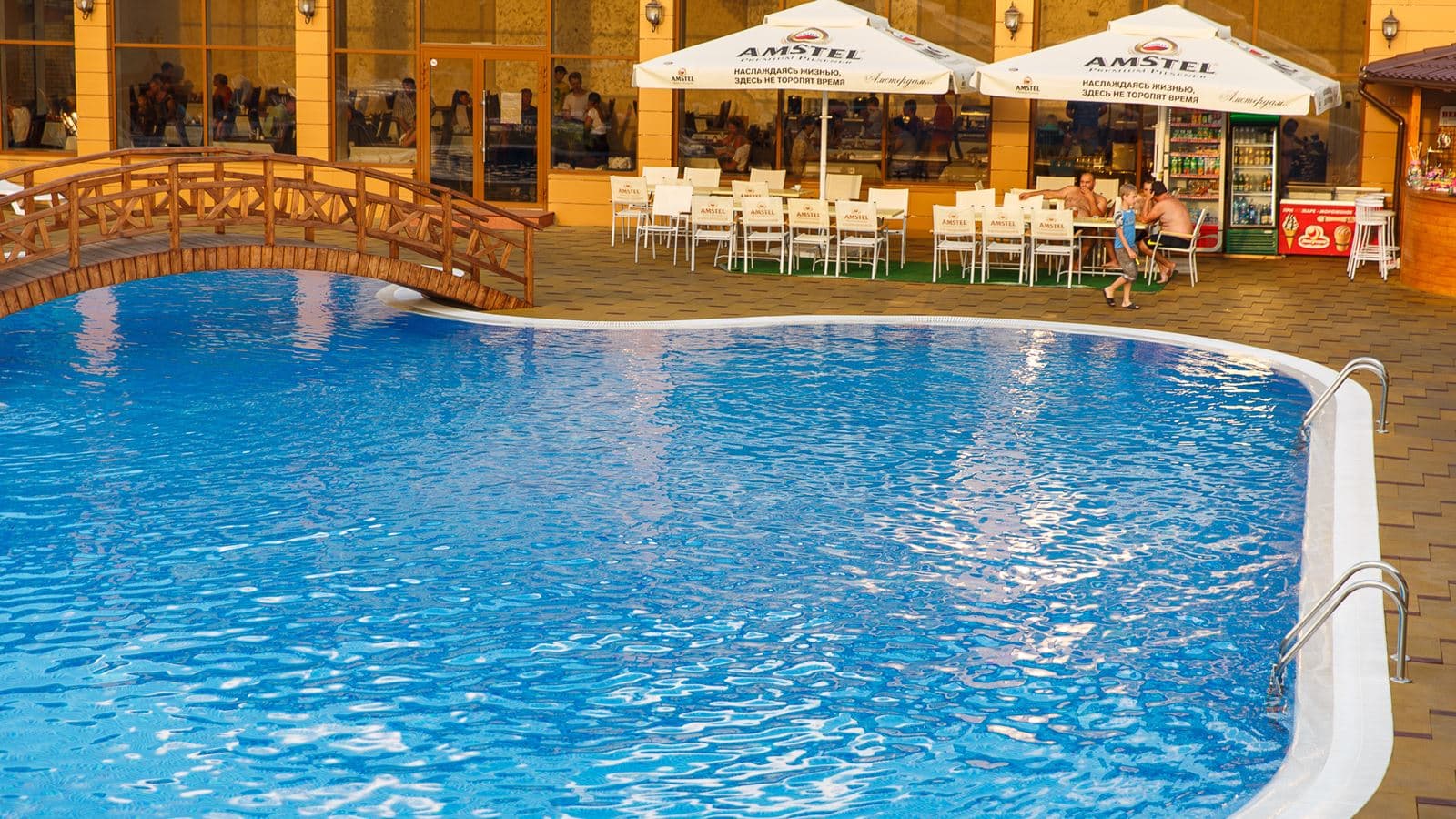 pools-outdoor-pool