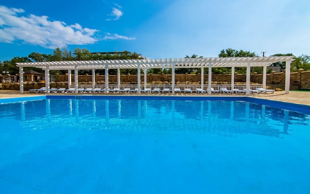 pools-outdoor-pool