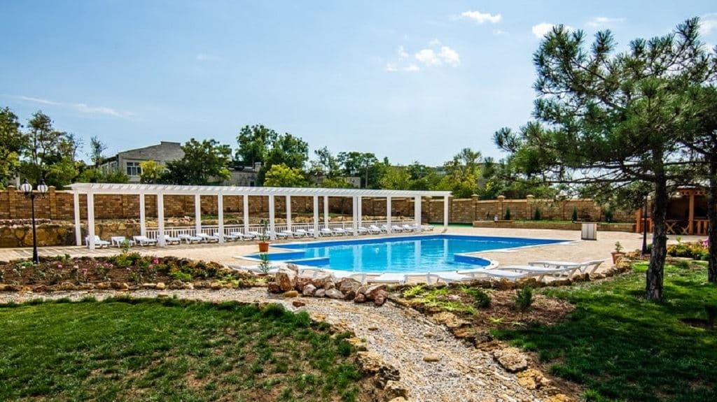 pools-outdoor-pool