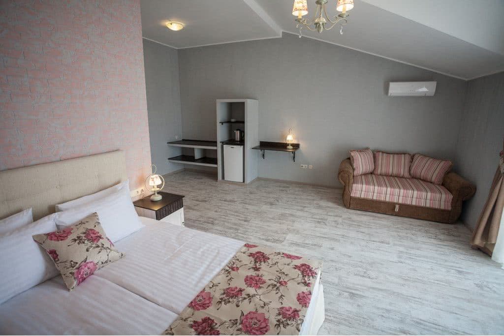 rooms-room-deluxe