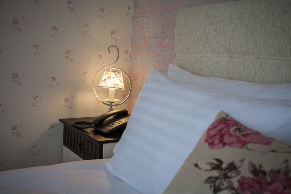 rooms-room-deluxe