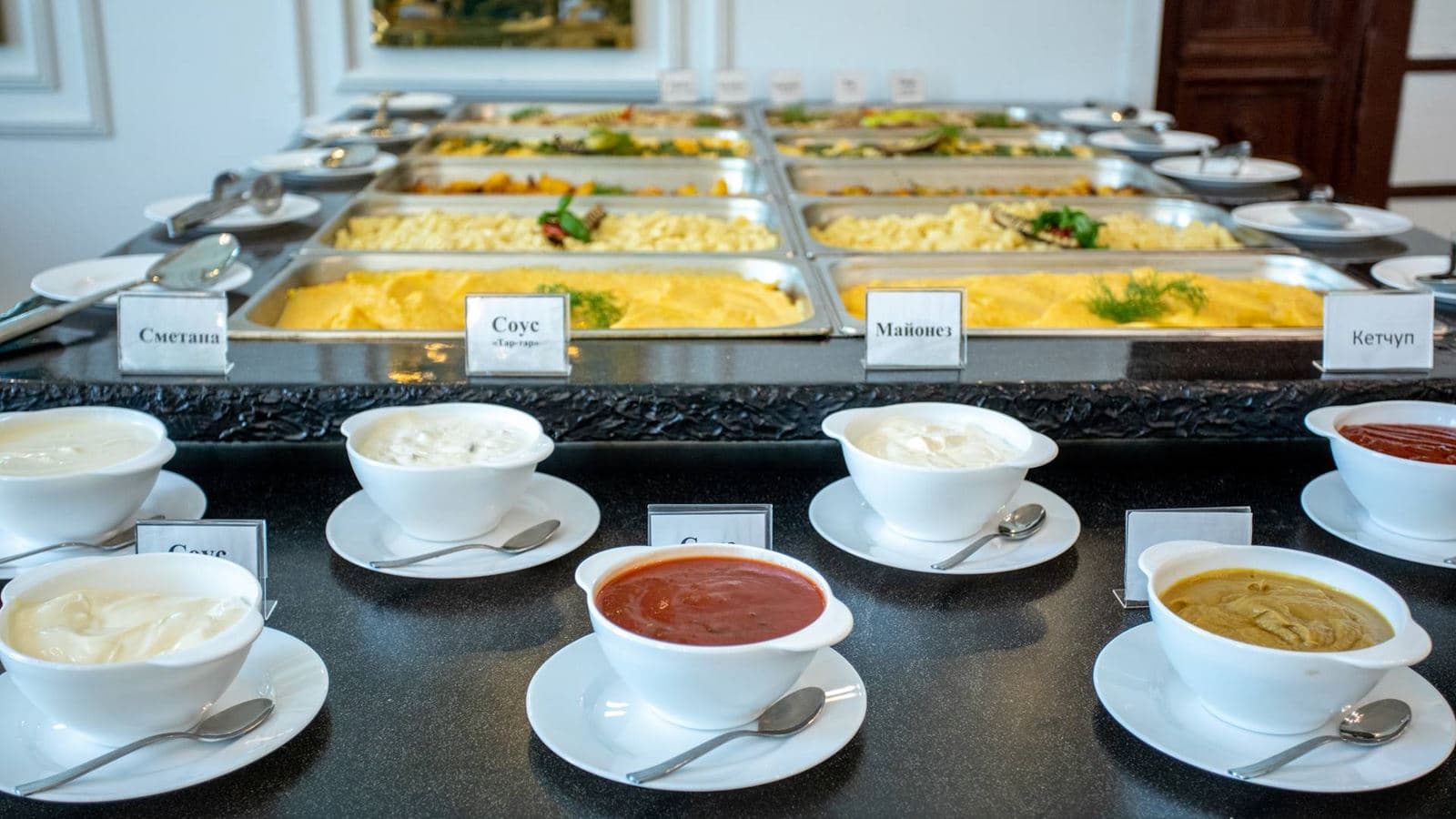 restaurants-restaurant