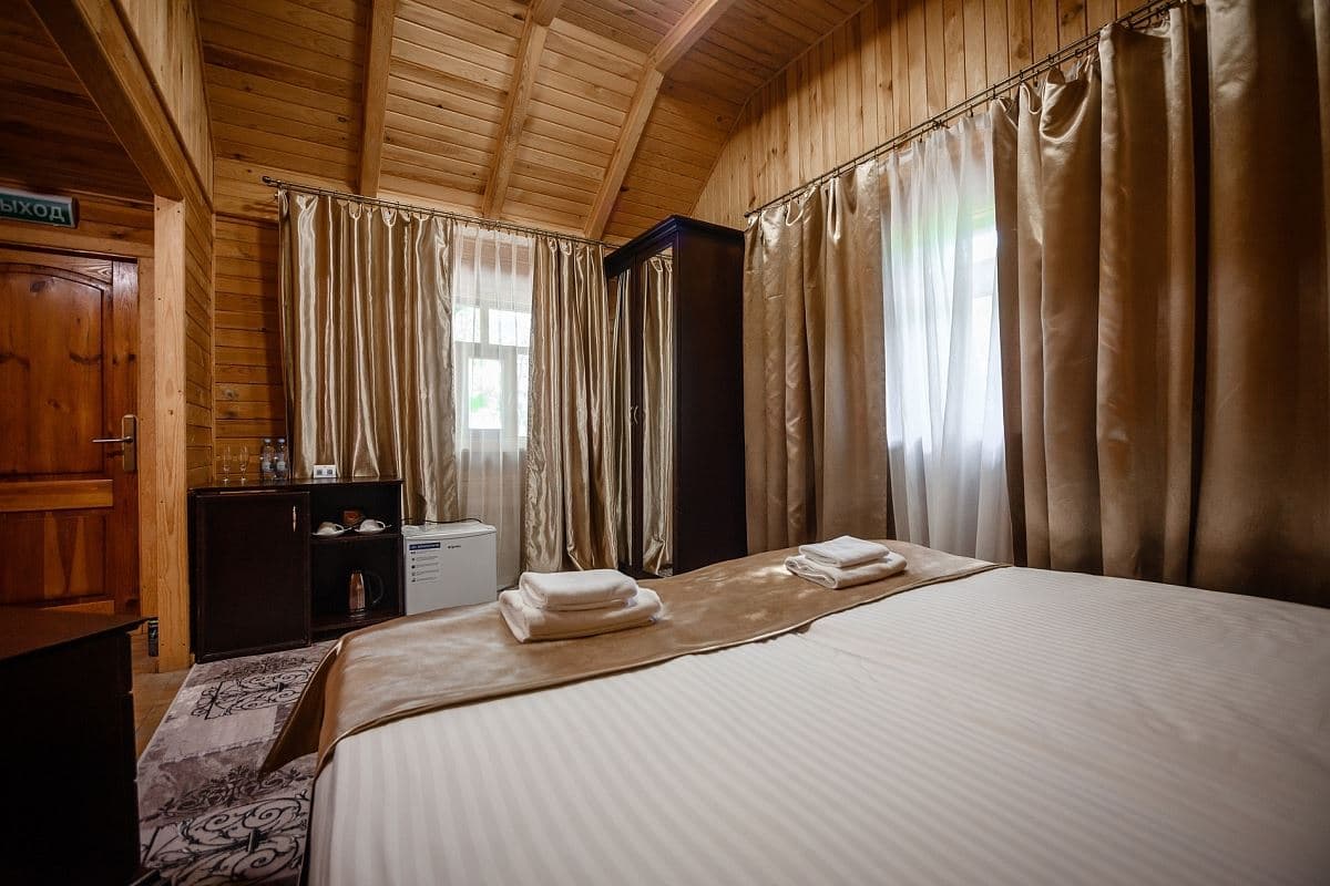 rooms-eco-house