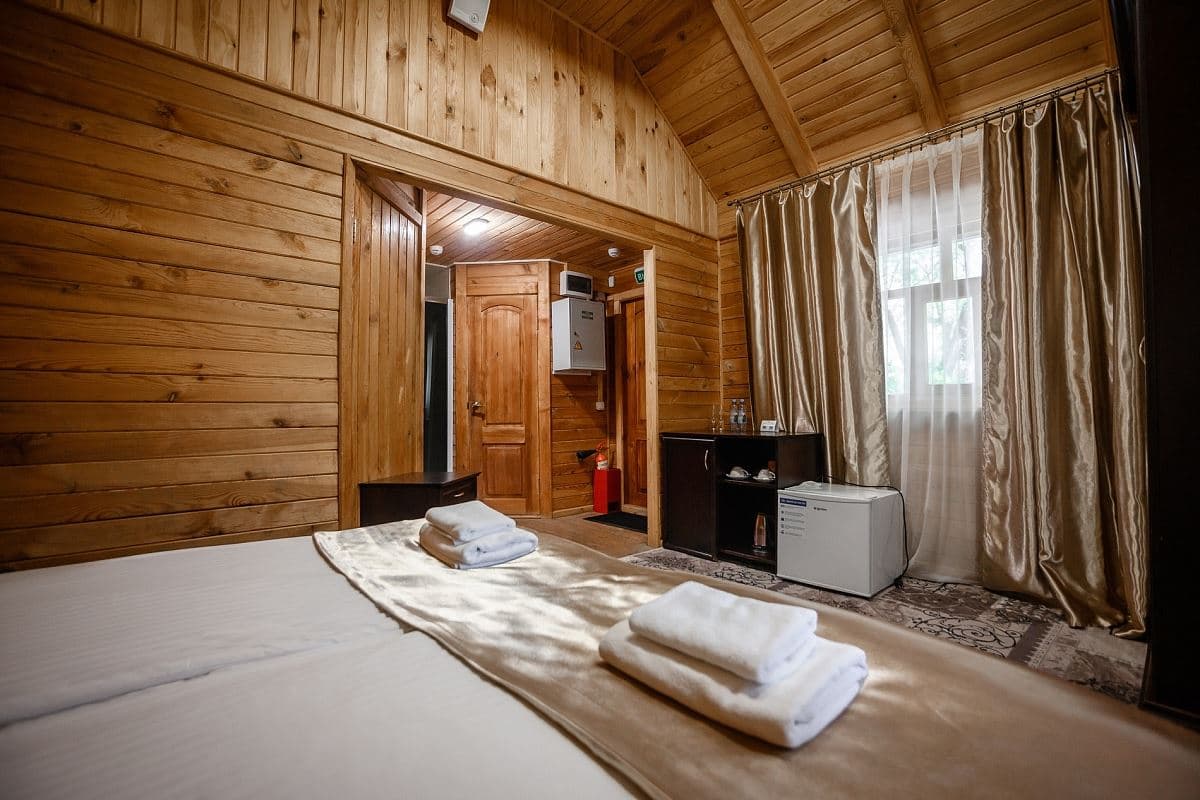 rooms-eco-house