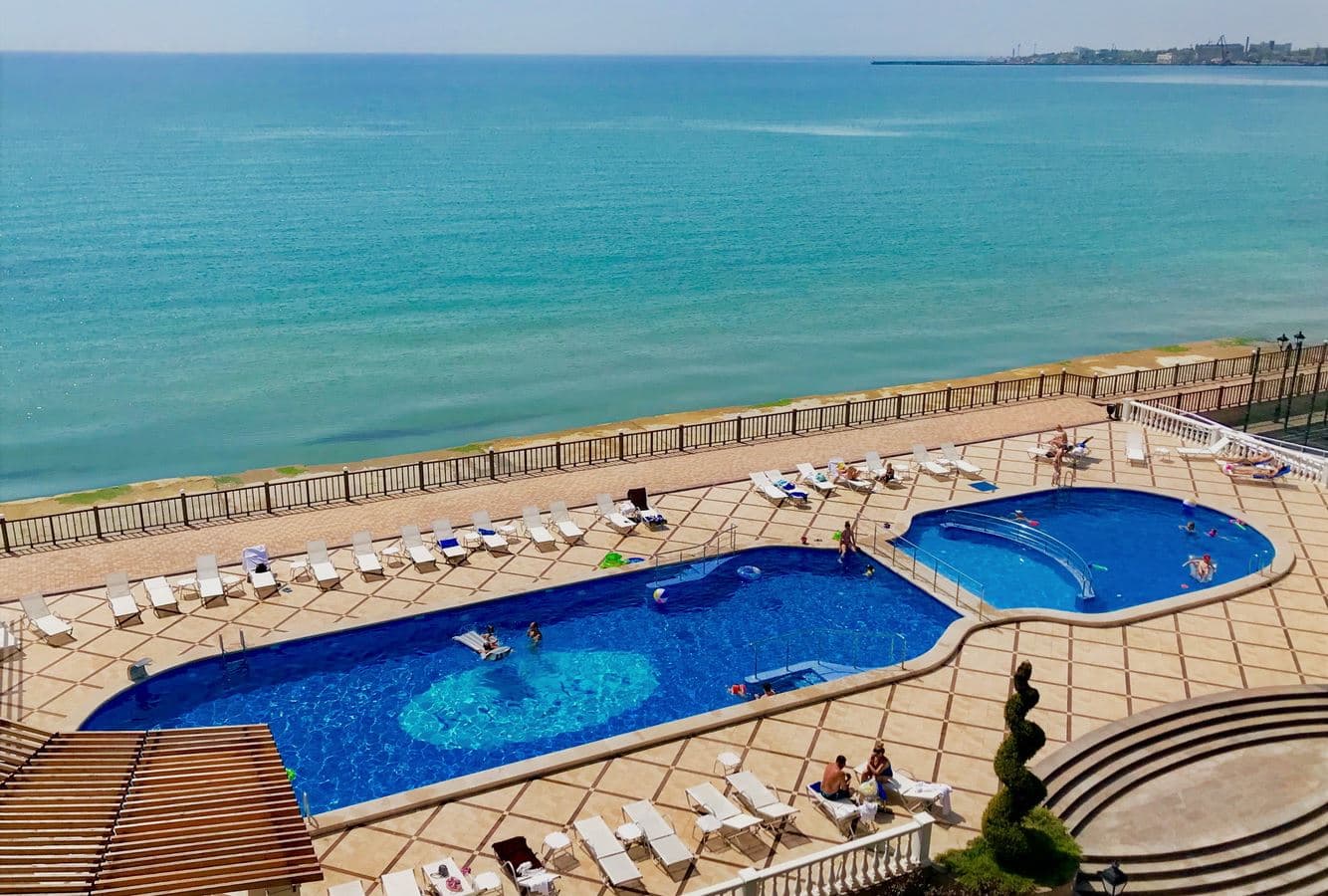 pools-outdoor-pool
