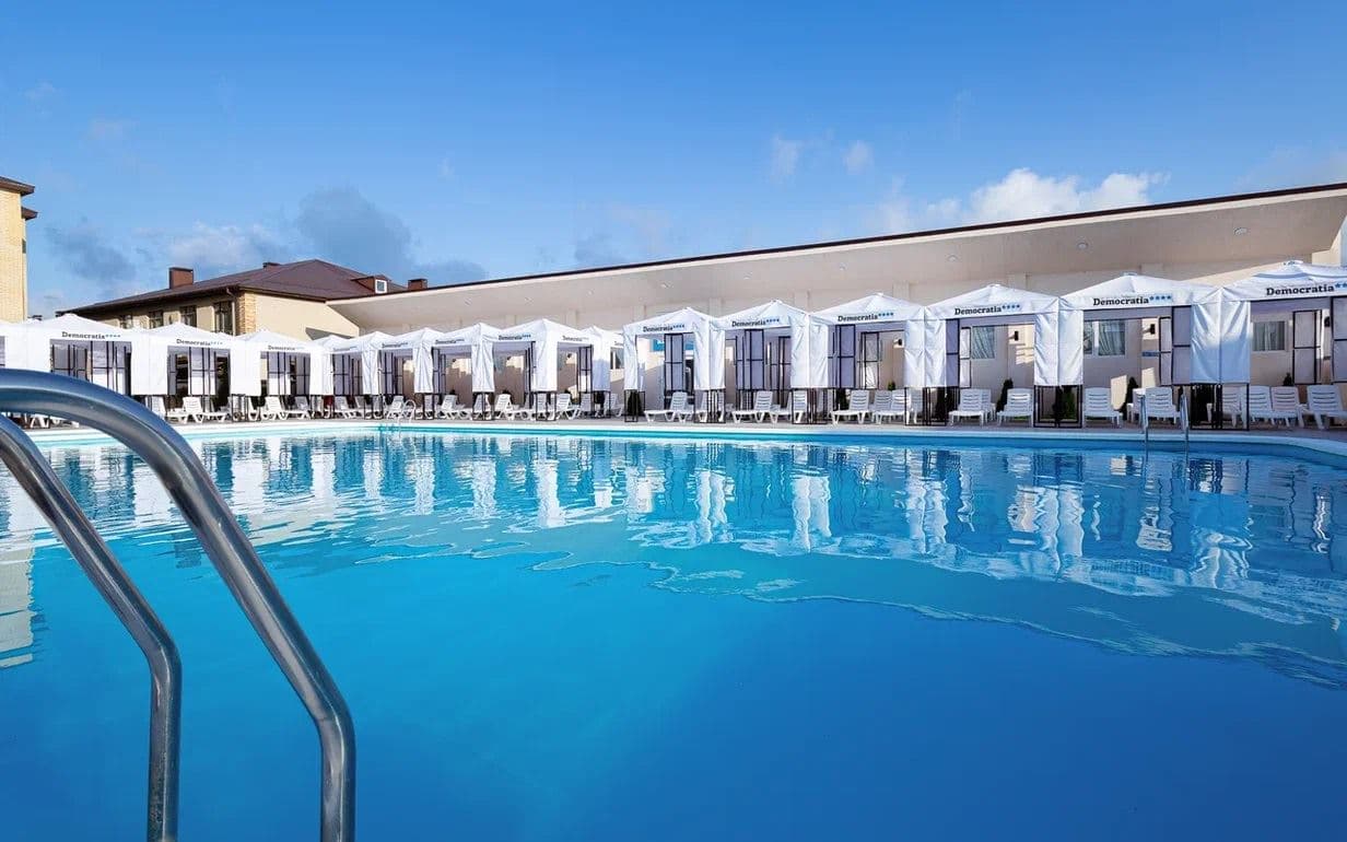 pools-outdoor-pool