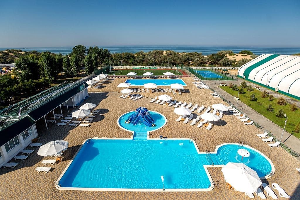 pools-outdoor-pool