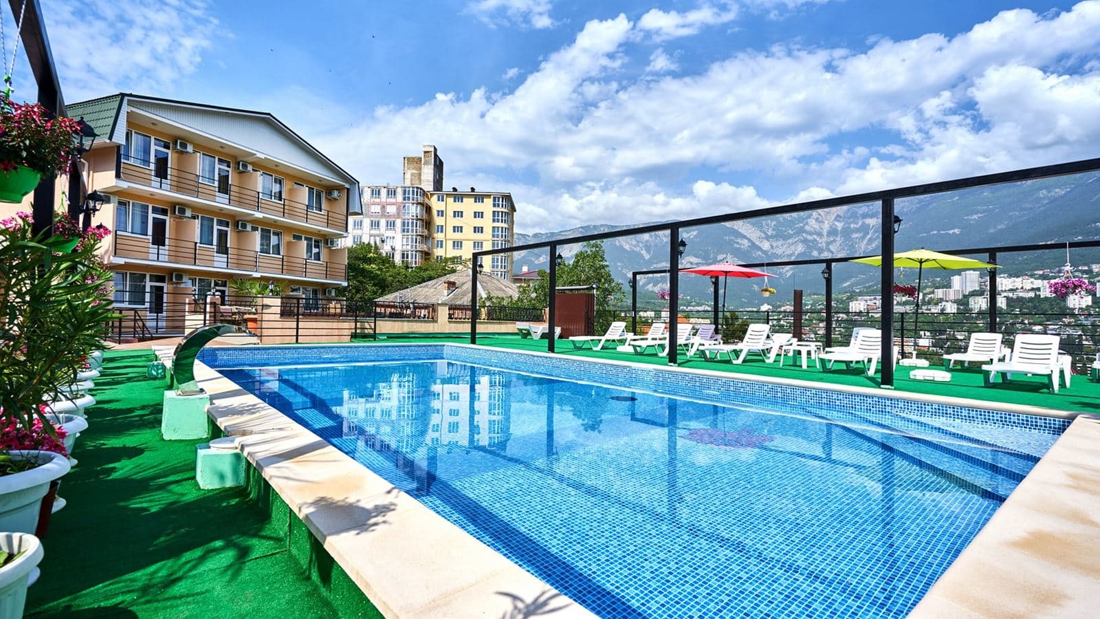 pools-outdoor-pool