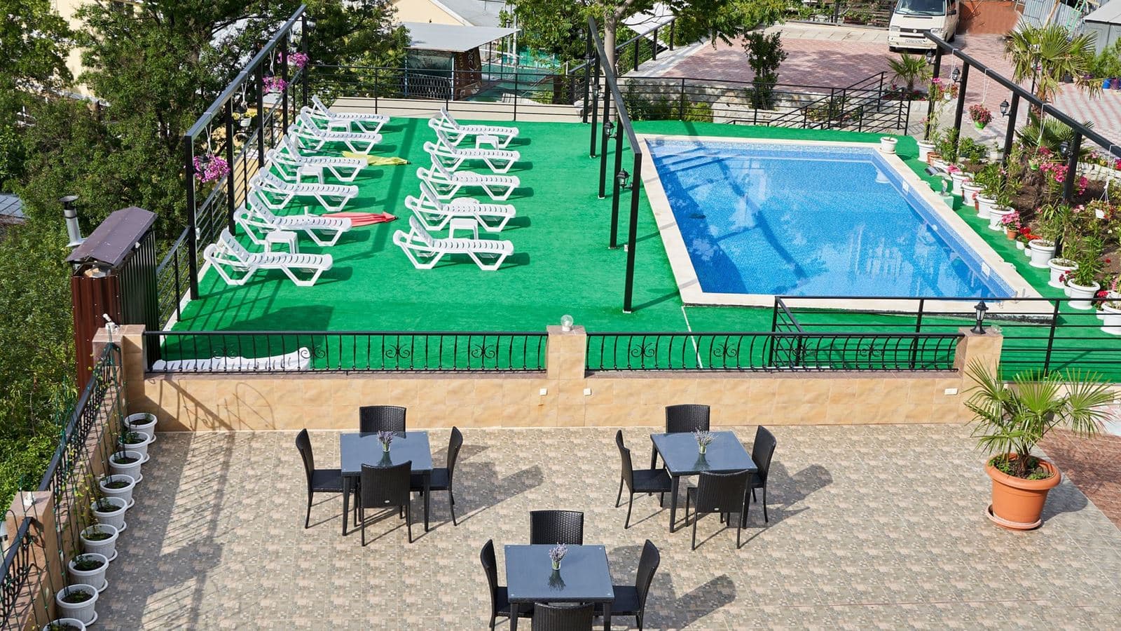 pools-outdoor-pool