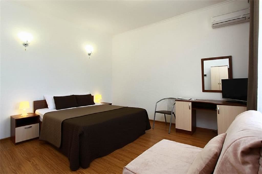 rooms-apartment-economy