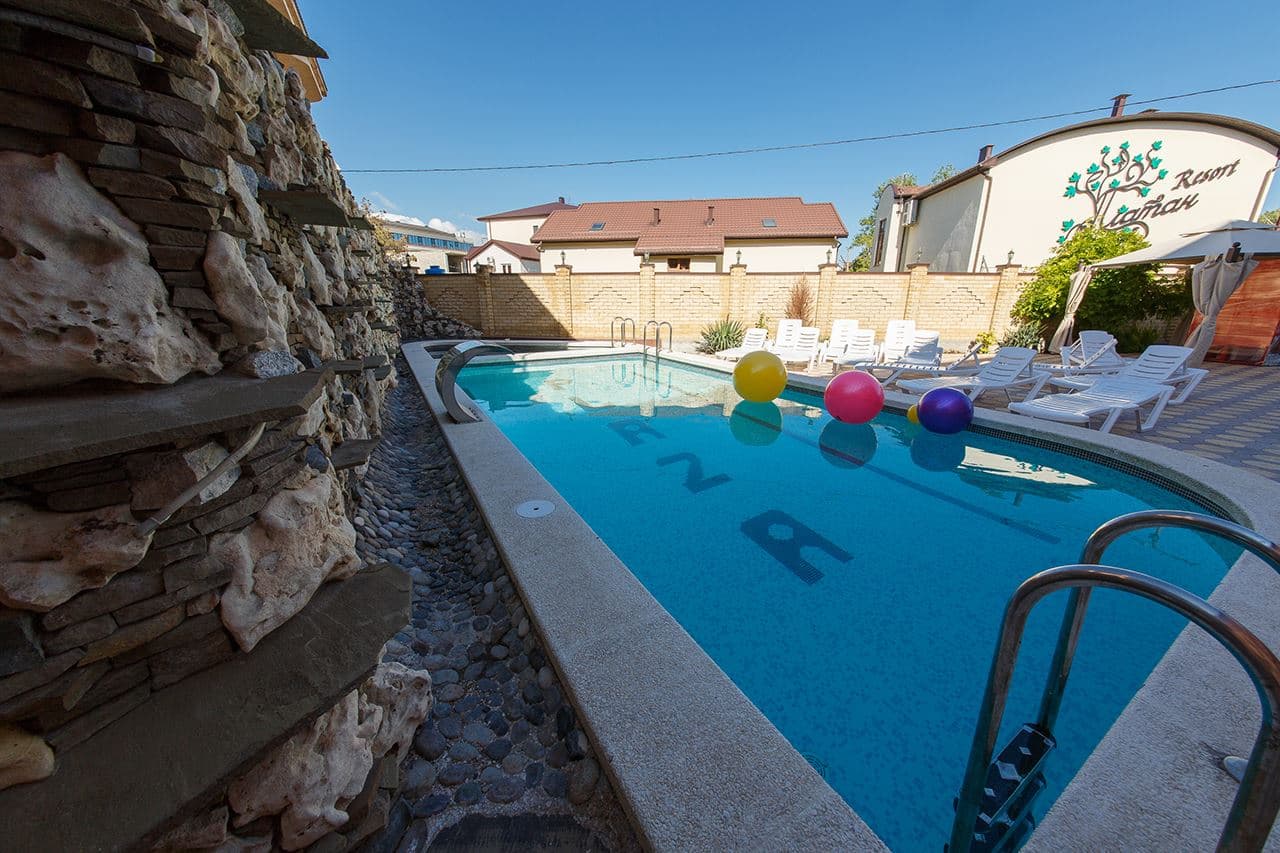 pools-outdoor-pool