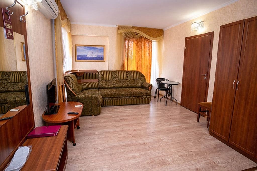 rooms-2-rooms
