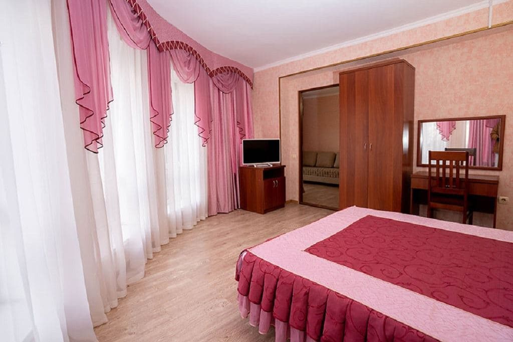 rooms-2-rooms