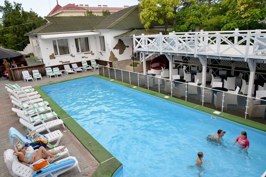 pools-outdoor-pool