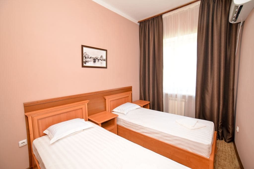 rooms-suite-junior-2-rooms-with-kitchenette