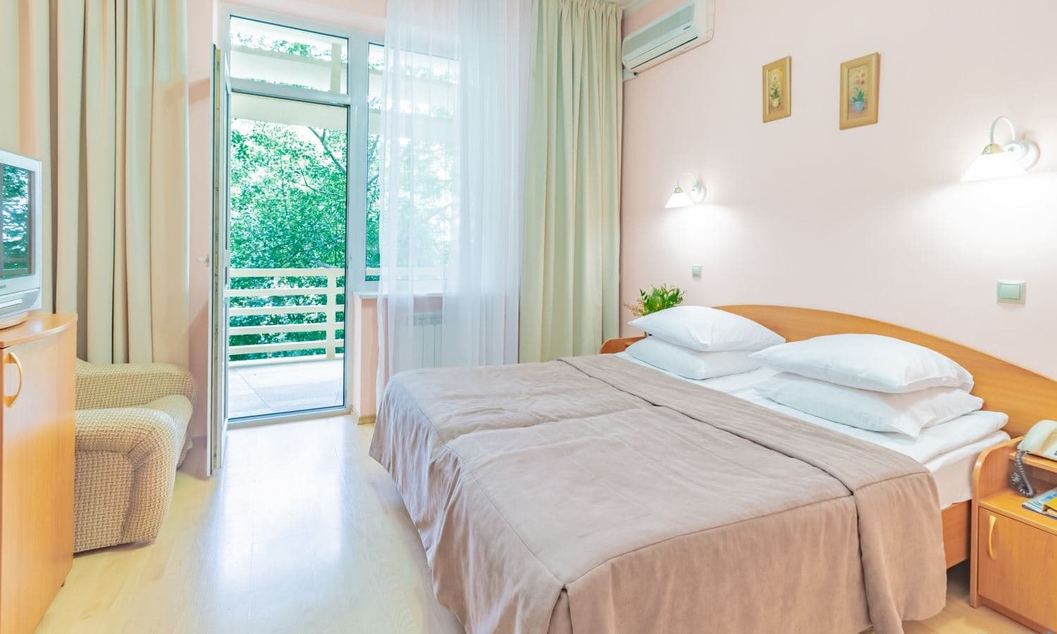 rooms-2bed-central-building-1