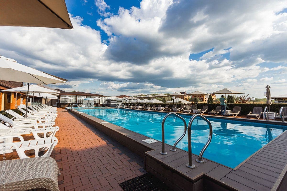pools-outdoor-pool