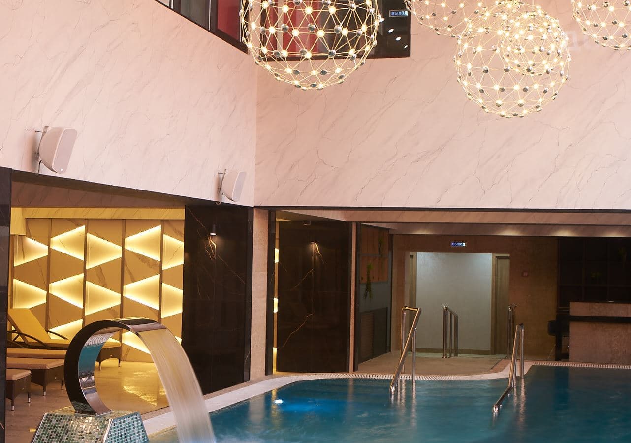 pools-indoor-pool