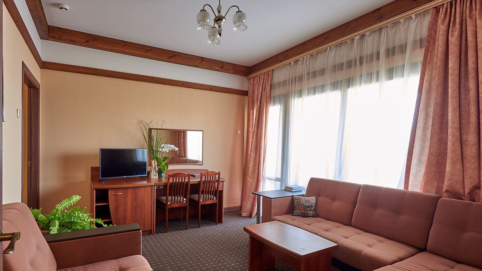 rooms-suite-maxi