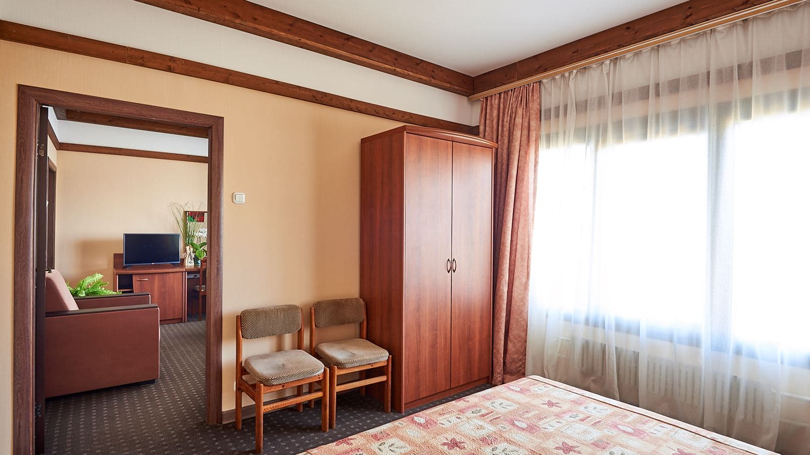 rooms-suite-maxi
