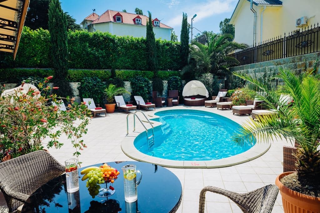 pools-outdoor-pool