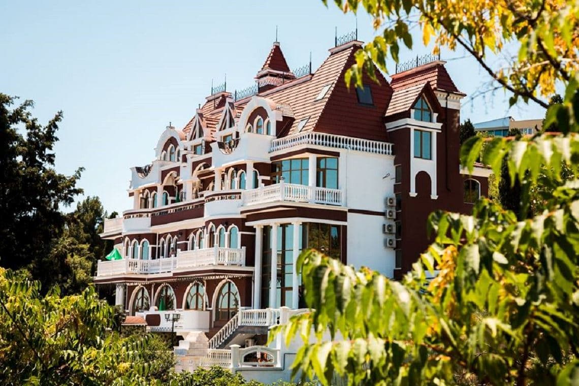 general-main-building