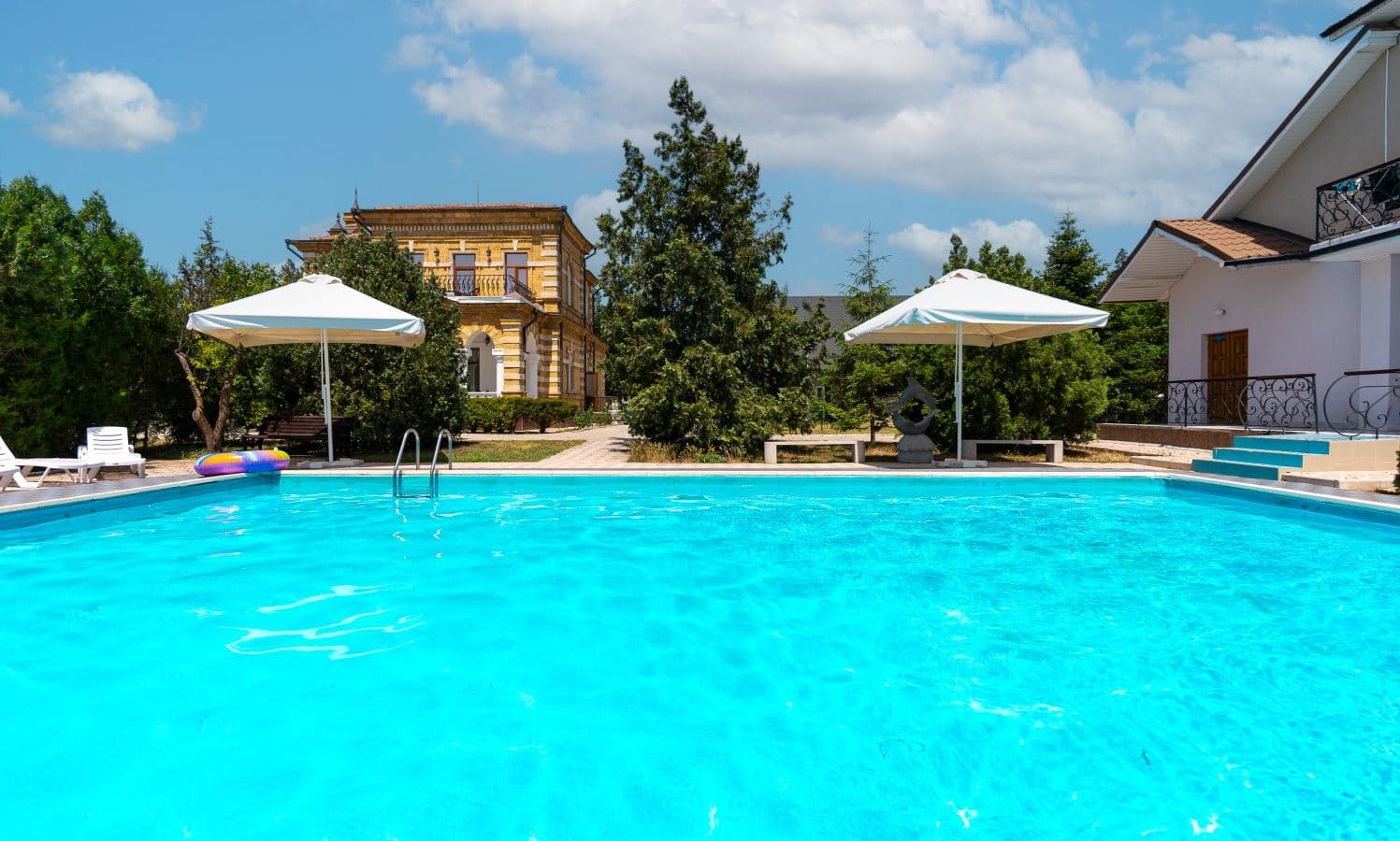 pools-outdoor-pool