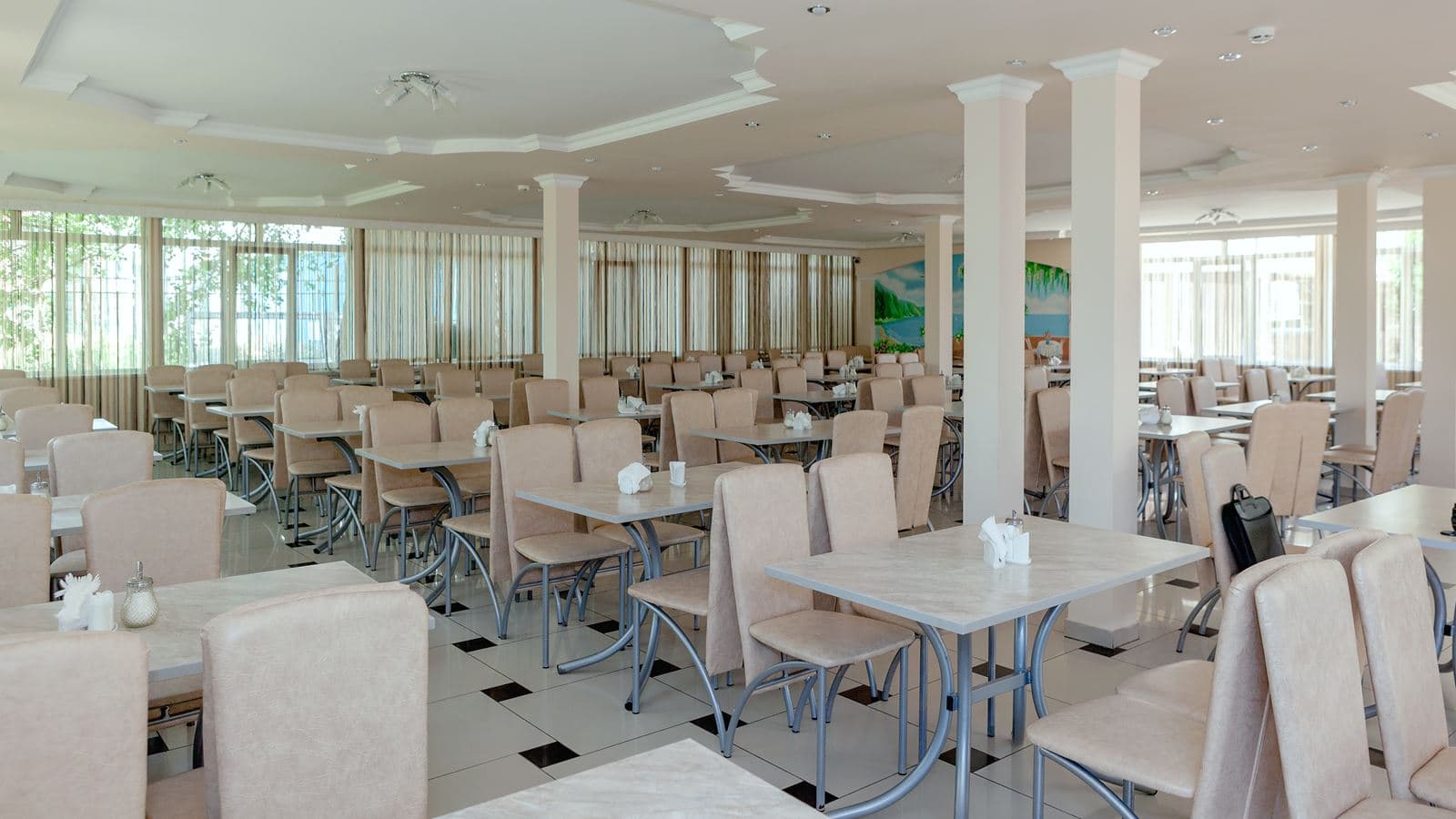 restaurants-
