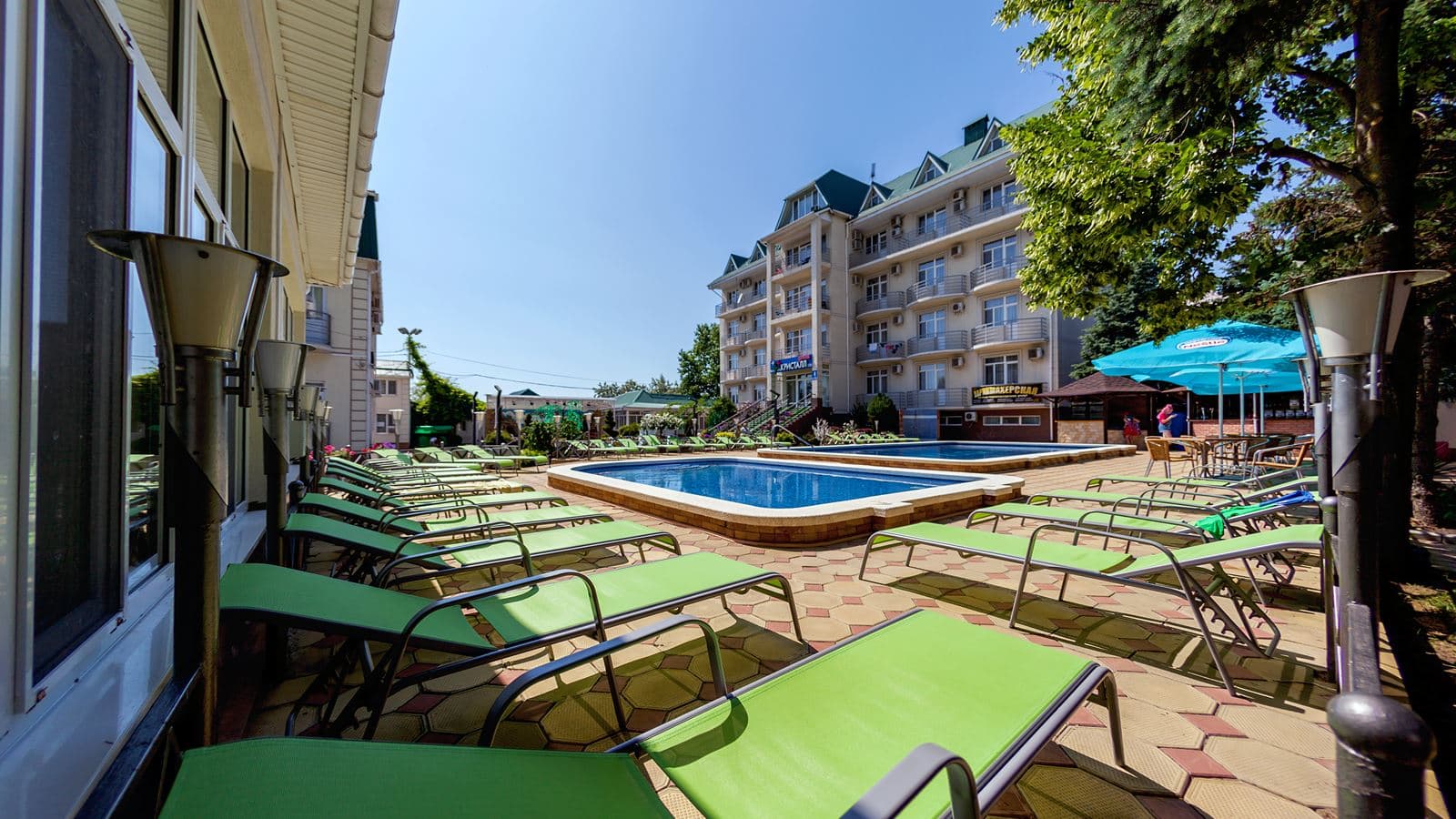 pools-outdoor-pool