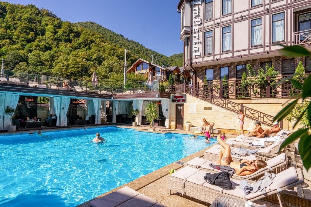 pools-outdoor-pool