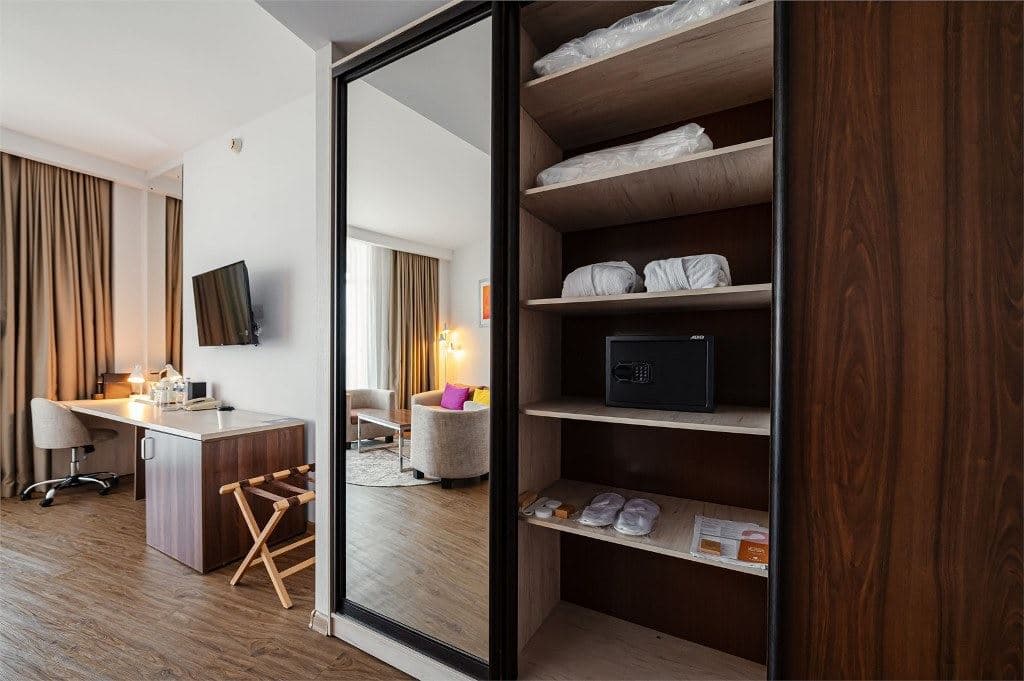 rooms-luxe-sea